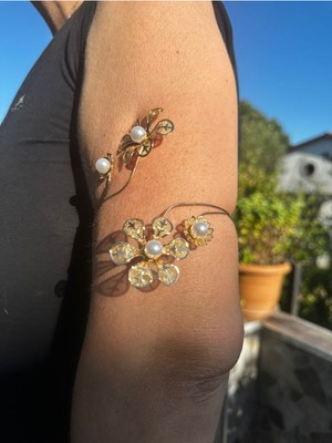 Özbience Altın Renk Güneş Figürlü Zarif Pazu Kelepçesi