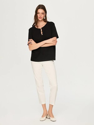 Faik Sönmez Yakası Metal Yıldız Aksesuarlı Kısa Kol Örme Bluz S26BLZ008