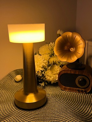 Allians Şarjlı Masa Lambası, Altın Renk, Modern ve Şık Tasarım