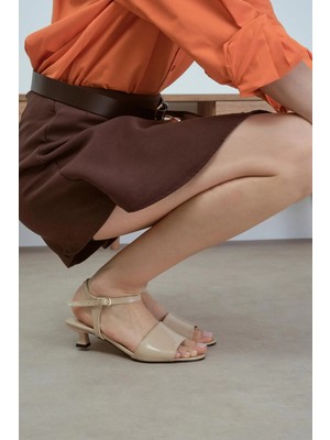 Mio Gusto Pola Ten Rengi Kadın Kısa Topuklu Kadın Sandalet