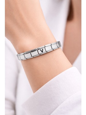 urfakent bilişim ve medya danışmanlık Kişiye Özel V Harfli Çelik Bileklik – Paslanmaz Çelik Bileklik, Zarif Minimal Harf Bileklik