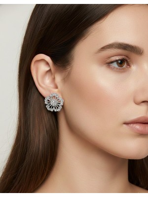 Xuping Jewelry Kadın Gümüş Renk Zirkon Taşlı Işıltılı Çiçek Figürlü Bijuteri Küpe
