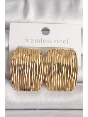 Pazarcan Pirinç Gold Renk Işlemeli Kare Plaka Model Kadın Küpe