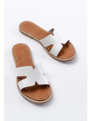 Pazarcan 169-6100 Beyaz Ortopedik Hakiki Deri Kadın Terlik