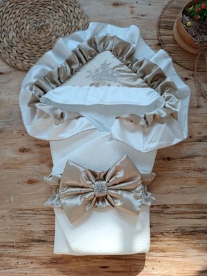 DMR Elegance Yenidoğan Mehtap Lüks Kelebek Taç Nakışlı Bebek Battaniyesi Kundak Vizon