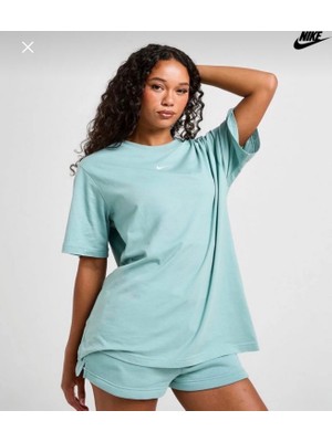 Nike Sportswear Essential Loose Fit Short-Sleeve Bol Kalıp Mavi Kadın T-Shirt FD4149-017