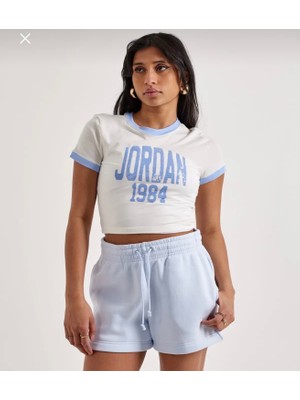 Nike Jordan Women's Cropped Graphic T-Shirt Krem Kadın T-Shirt HJ0196-133