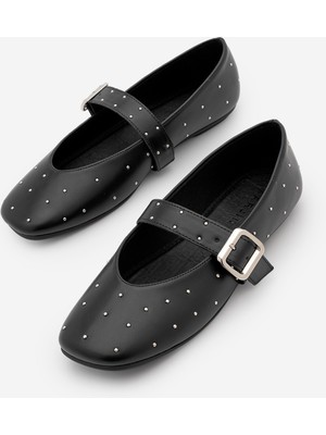 Marjin Kadın Küt Burun Tokalı Zımbalı Babet Velona Siyah