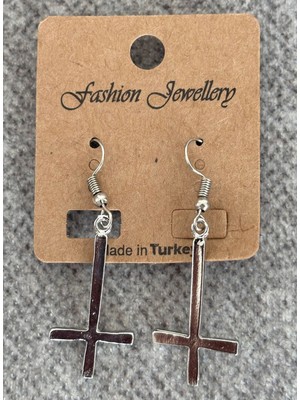 Metal Giyim Ters Haç Küpe