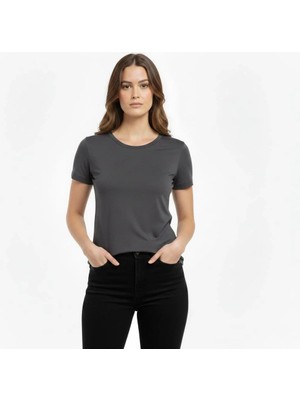 Giyim Center Kadın T-Shirt Bisiklet Yaka Slim Fit Likralı Tişört Günlük Basic Body - Füme