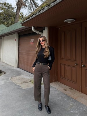 Laluvia Kahverengi Klasik Düz Kesim Pantolon - 9957