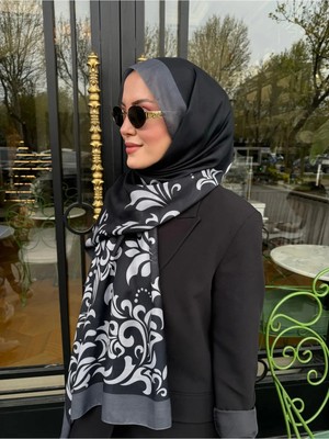 Meda Scarfs Siyah-Beyaz Osmanlı Desen Tesettür Eşarp-Şal | Noir Coral