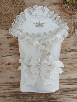 DMR Elegance Yenidoğan Harika Kelebek Nakışlı Trilüks Kundak Bebek Battaniyesi Ekru