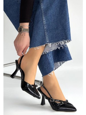 Erbilden Tetti Siyah Rugan Topuklu Ayakkabı