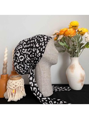 Anatölye Siyah Beyaz Leopar Desen Tülbent Bone - Kaymaz Terletmez (Kaymayan)
