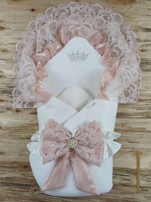 DMR Elegance Sahra Taç Nakışlı Inci ve Dantel Fiyonklu Çift Dantel Duvaklı Trilüks Kundak Bebek Battaniyesi Gül Kurusu