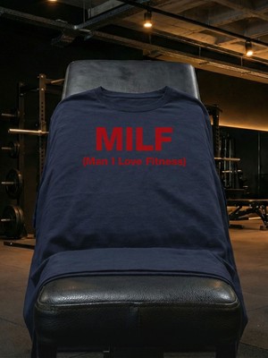 North Whiskers "mılf: Man I Love Fitness" Lacivert Tişört - %100 Pamuk Unisex