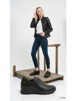 Mammamia Kadın Ortopedik  Hakiki Deri Spor Tarz Günlük Dolgu Topuk Ayakkabı M27YA/3490