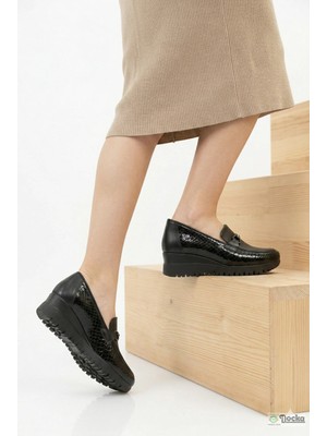 Mammamia Kadın Mevsimlik Hakiki Deri Ortopedik Klasik Tarz Şık Dolgu Topuk Ayakkabı M27YA/3470