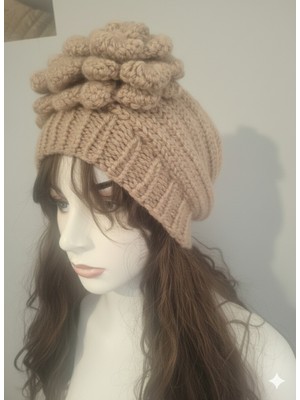 Hobi Universe El Örgüsü Kadın Bere - Mor Renk Fıstık Modelli Ponpon Detaylı Yünlü Kışlık Şapka