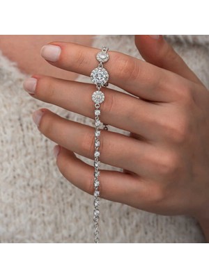 Gümüş Zirkon Taşlı Yuvarlak Kadın Bileklik