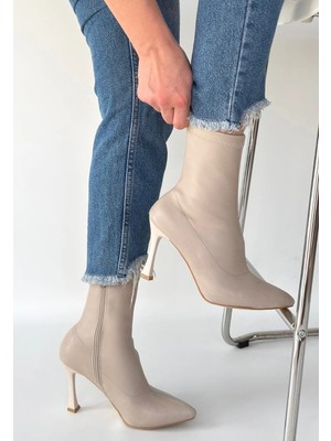 Erbilden Orjen Bej Cilt Streç Topuklu Bot