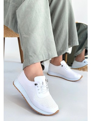 Erbilden Tone Beyaz Cilt Bağcıklı Spor Ayakkabı