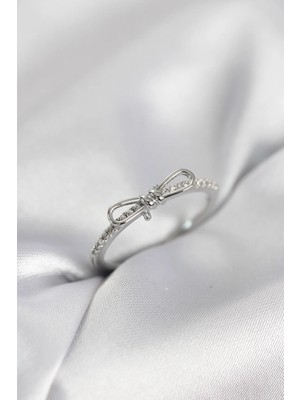 Esranın Dünyası Tegan Fiyonk Model Zirkon Taşlı Gümüş Renk Kadın Yüzük TG27BYK4096