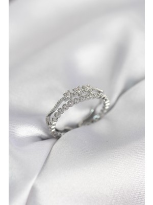 Maarketim Gümüş Renk Minimal Yıldızlı Model Kadın Yüzük