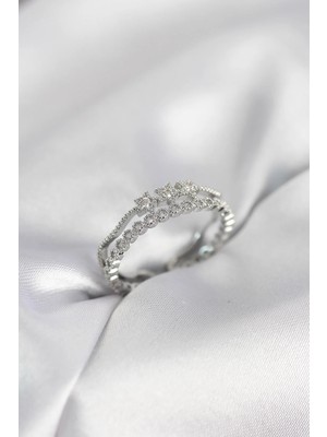 Esranın Dünyası Tegan Gümüş Renk Minimal Yıldızlı Model Kadın Yüzük TG27BYK4116