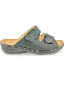 OrtoPlus Real Ortopedik Tabanı Çıkan Terlik 0375 Siyah