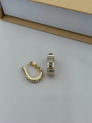 Luseda Kararmaz VIP Gurmet Monaco Baget Taşlı Küpe