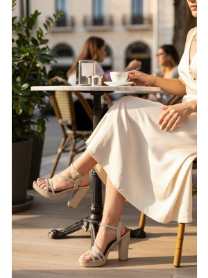 Enoch Özel Tasarım Işıltılı Bantlı Platform Topuklu Davet Ayakkabısı