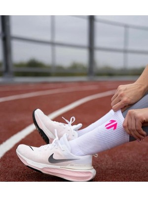 Nike Zoomx Invincible Run Fk 3 Kadın Koşu Ayakkabısı