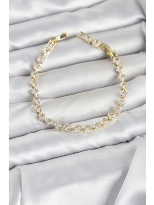 VeraGlobe Buğz Kare Zirkon Taşlı Gold Renk Pirinç Su Yolu Kadın Bileklik