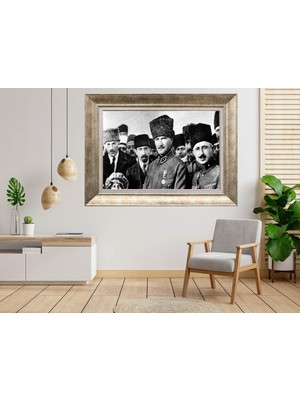 Giyense Gümüş Çerçeveli Tablo CB881