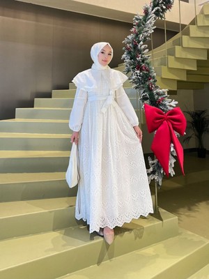 Modiva Mix Kadın Brode Detaylı Kuşaklı Dantelli Pamuk Tesettür Uzun Elbise