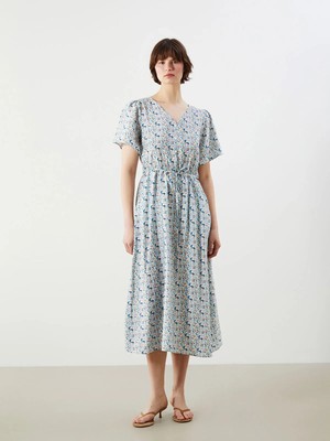 Lc Waikiki Yeni Sezon V Yaka Çiçekli Elbise