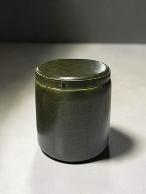 FRAMGAN Lüks Deri Puff – Modern Mekânların Güçlü Parçası