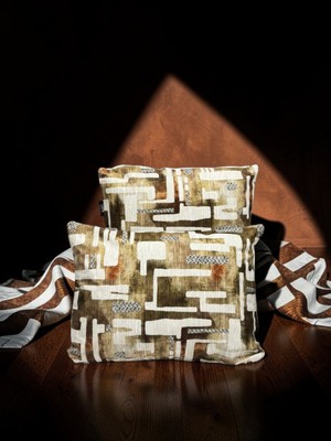 FRAMGAN Lumo Kahverengi Kırlent Dekoratif Yastık A Kalite Kumaş Modern Koltuk Yatak Kırlenti Şık Tasarım