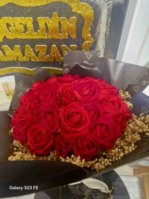 Sabrina Organizasyon Kırmızı Güller Buket