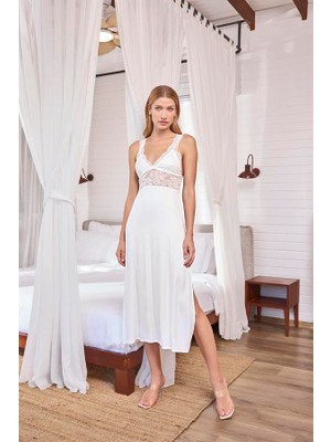 Fantastik Store Arias Closet Göğüs ve Sırt Dekolteli Dantelli ve Yırtmaçlı Saten Gecelik