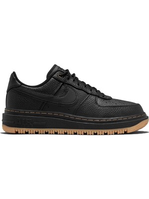 Nike Air Force 1 Luxe Ikonik Tasarımıyla Şık ve Konforlu Günlük Sneaker