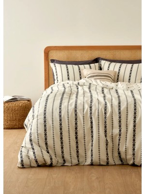 Olwen Pamuklu Tek Kişilik Nevresim Takımı Beyaz-Siyah (160X220 Cm)