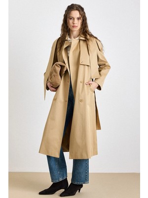 Olcay Pelerin ve Atkı Detaylı Su İtici Özellikli Trençkot KAMEL 6830