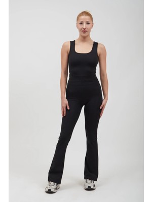 V110 U Yaka Crop