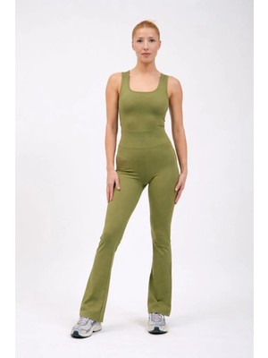 V110 U Yaka Crop