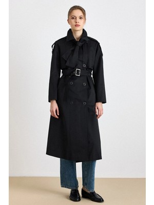 Olcay Pelerin ve Atkı Detaylı Su İtici Özellikli Trençkot SİYAH 6830