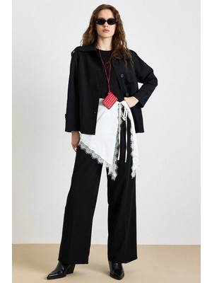 Olcay Apolet Detaylı Su İtici Öellikli Astarsız Kısa Trençkot SİYAH 6834