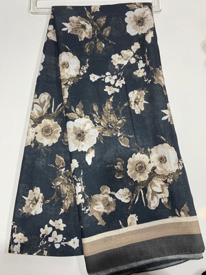 Nisa Çiçek Desenli  Şal Siyah